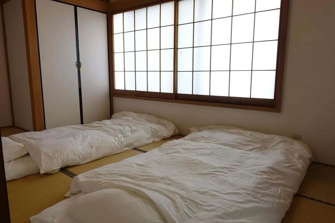 Condo Within Tokyo Disneyresort 10 People Can Stay 0*,  Japan